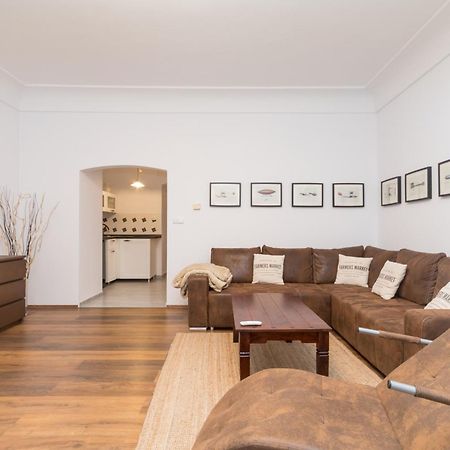 Budyne Apartment Ii. Budyne nad Ohri Dış mekan fotoğraf