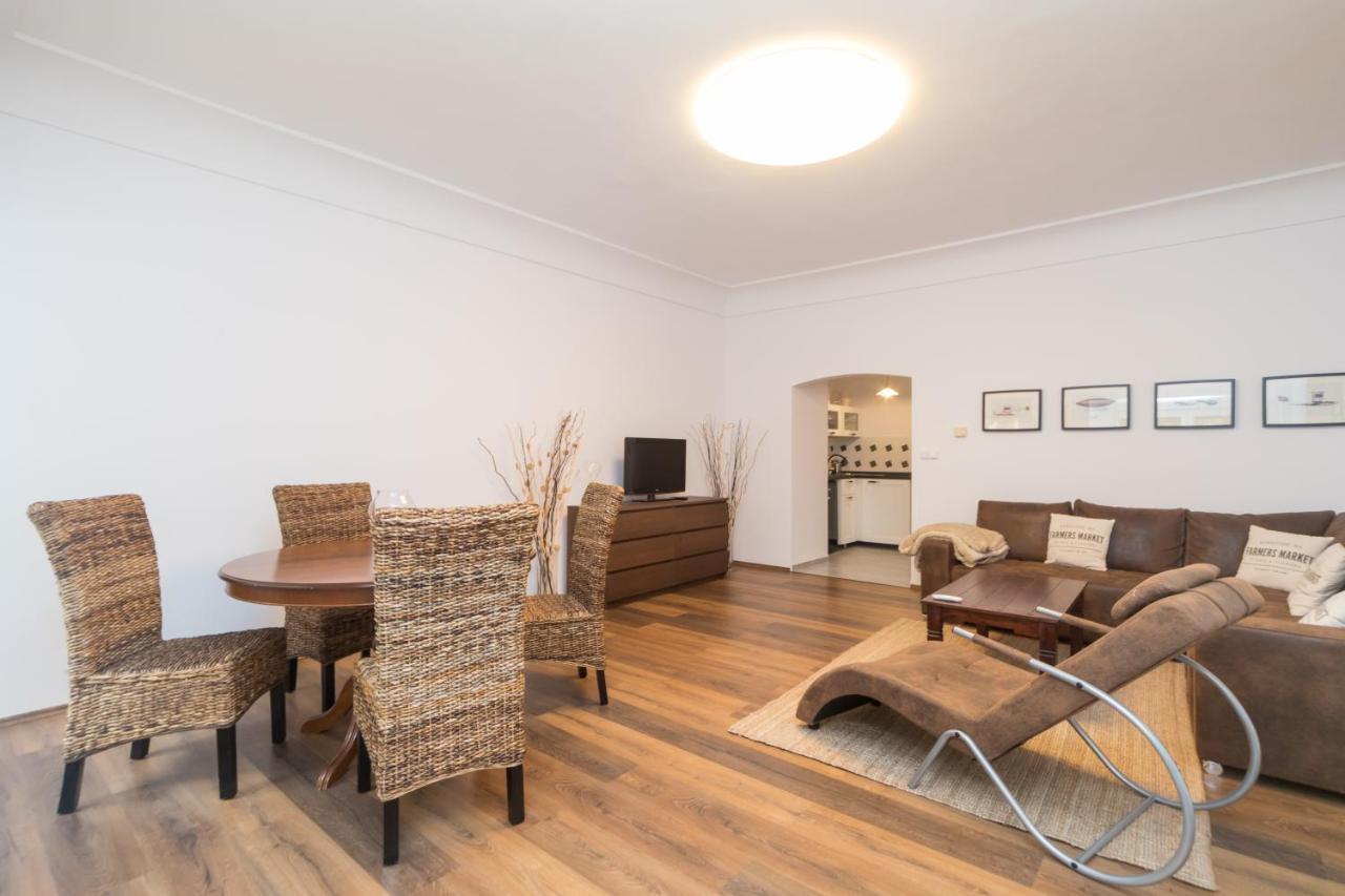 Budyne Apartment Ii. Budyne nad Ohri Dış mekan fotoğraf