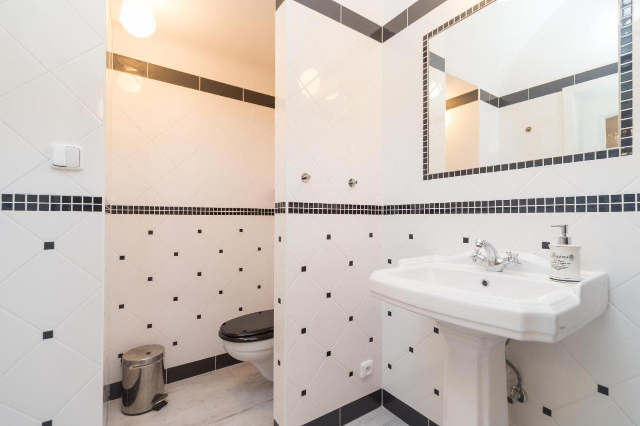 Budyne Apartment Ii. Budyne nad Ohri Dış mekan fotoğraf